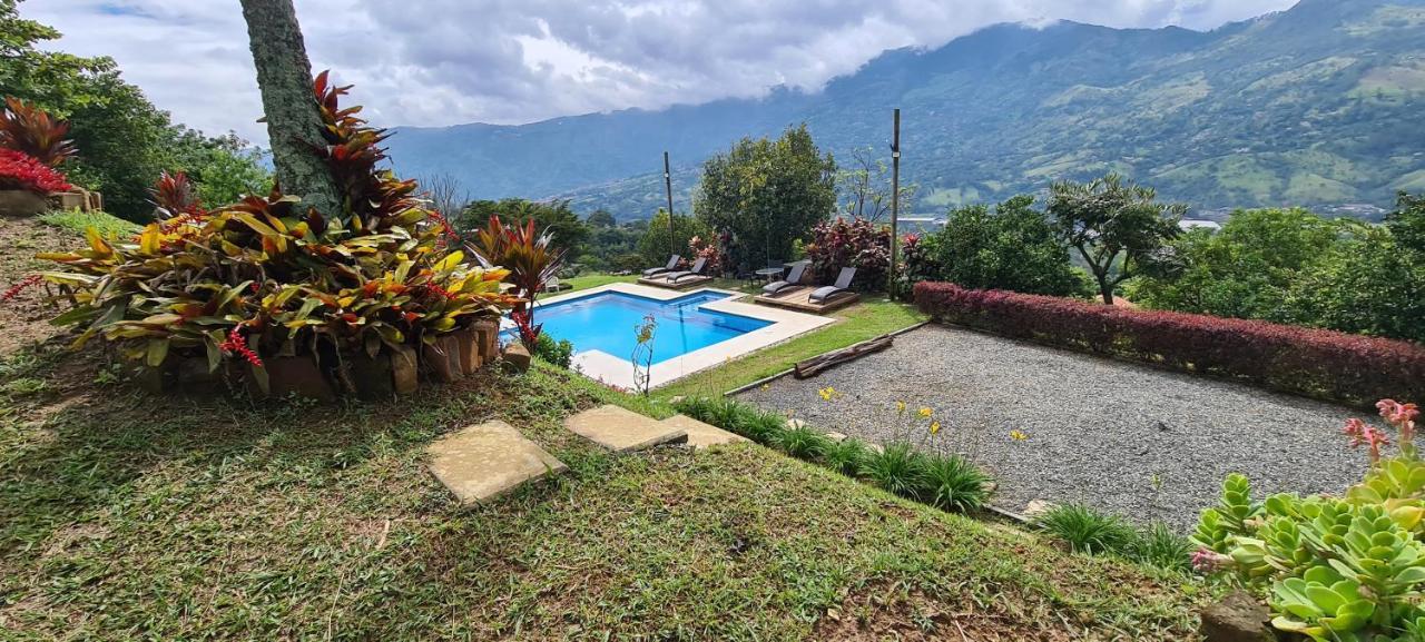 Finca Hotel Tierra Verde Girardota Bagian luar foto