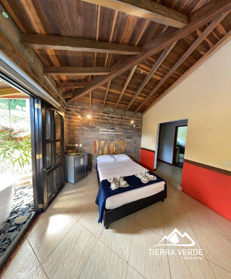 Finca Hotel Tierra Verde Girardota Bagian luar foto