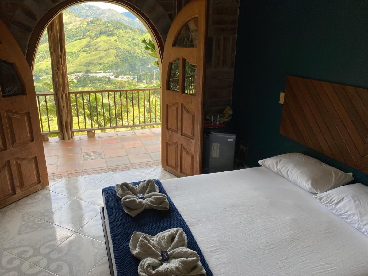 Finca Hotel Tierra Verde Girardota Bagian luar foto
