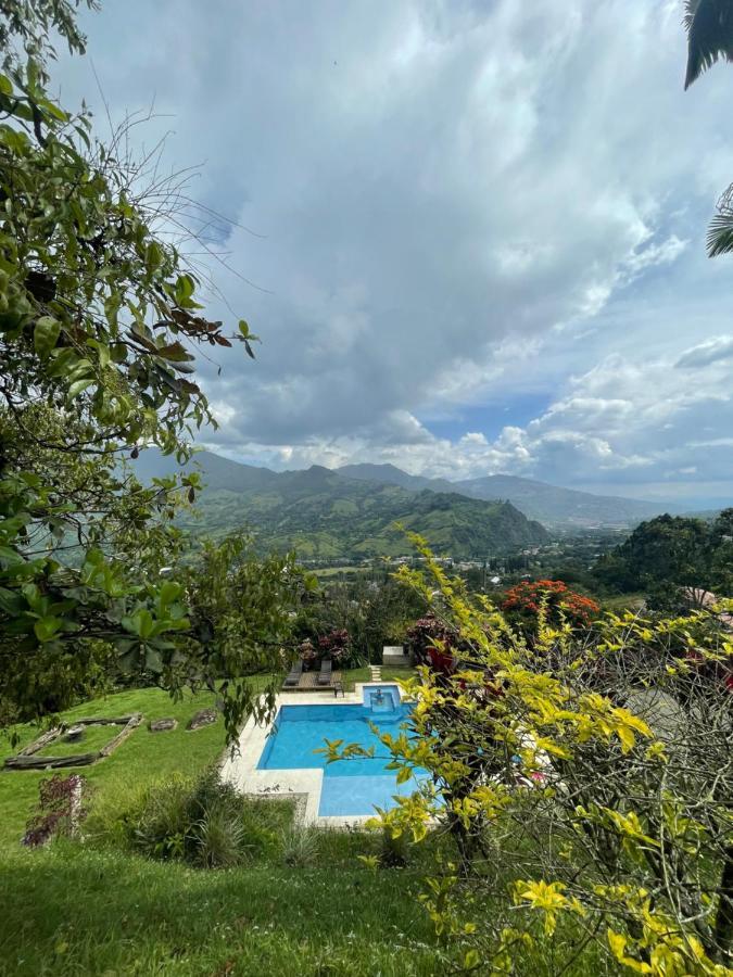Finca Hotel Tierra Verde Girardota Bagian luar foto