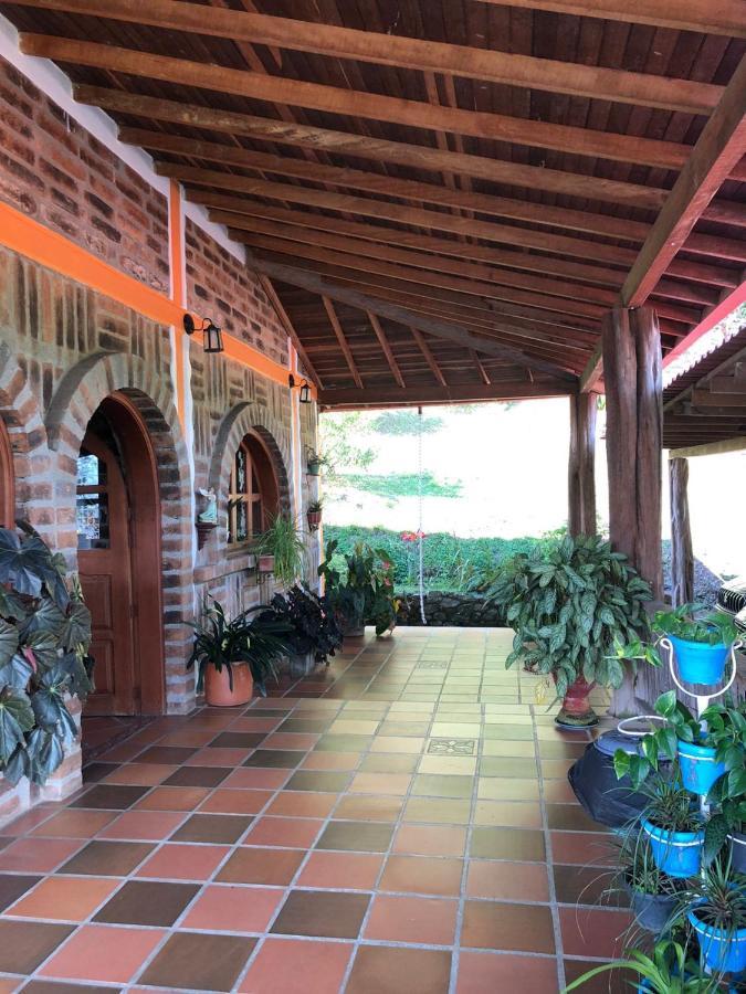 Finca Hotel Tierra Verde Girardota Bagian luar foto
