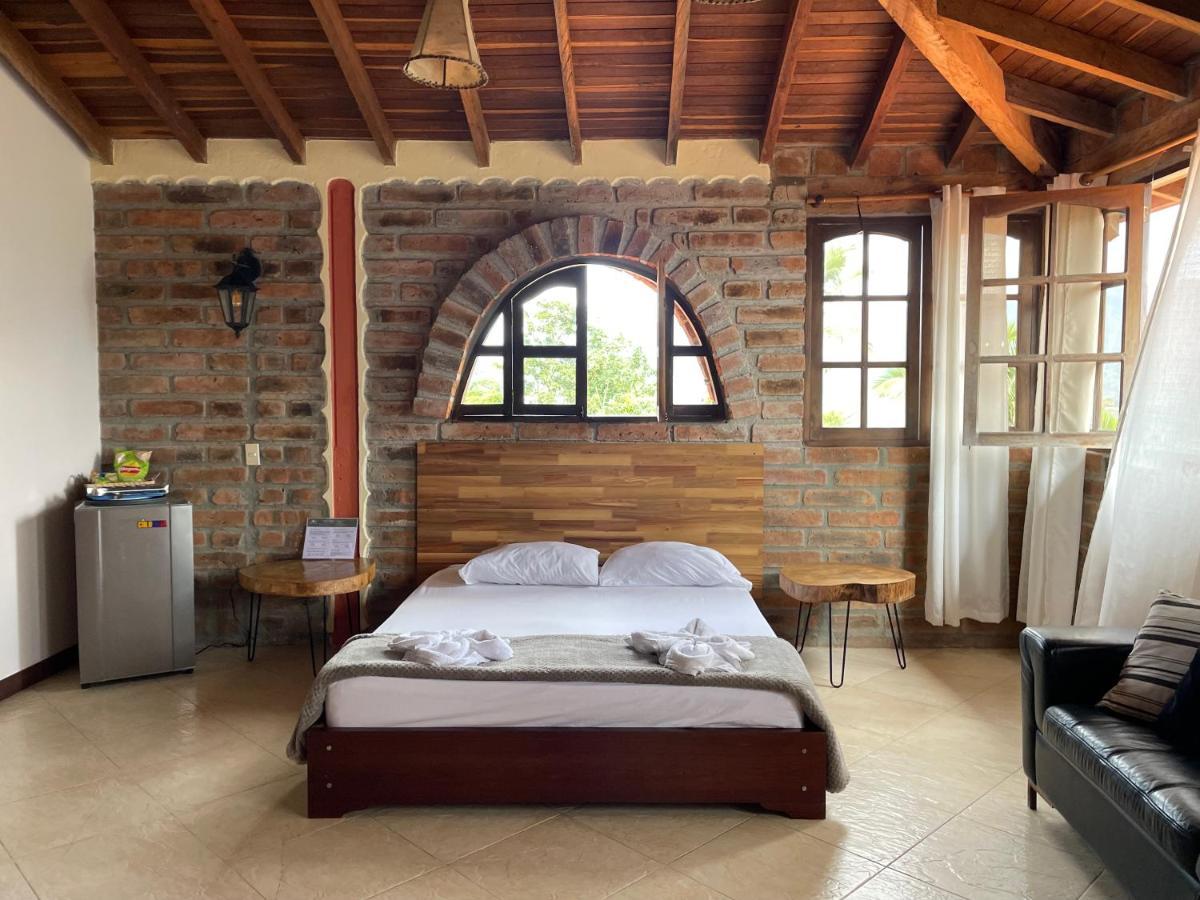 Finca Hotel Tierra Verde Girardota Bagian luar foto