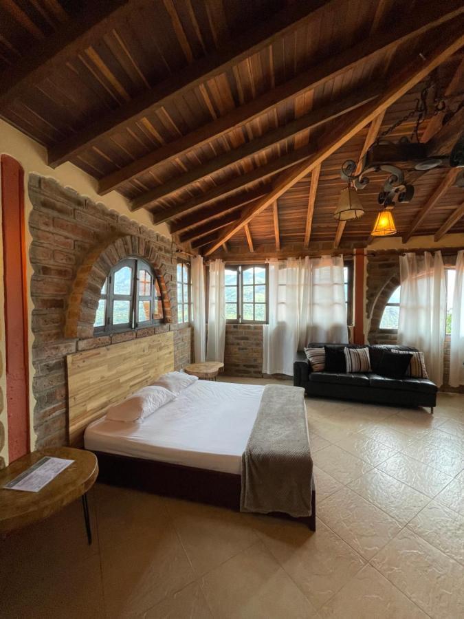 Finca Hotel Tierra Verde Girardota Bagian luar foto